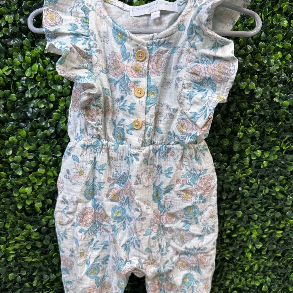 Nwot Catherine Malandrino Baby Romper with matching headband